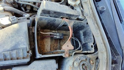 2010-2013 Mazda 3 Complete Battery Box Mount Tray With Hold Down Oem 2.0l