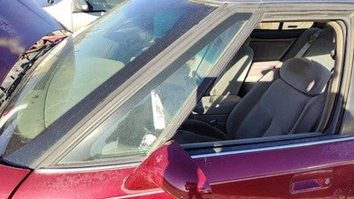 1992-1999 Olds 88 Driver Left Front Vent Window Small Door Glass With Frame Oem