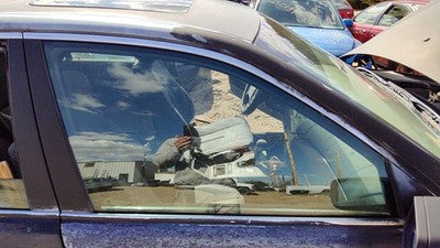 1997-2002 Bmw 540I Passenger Right Front Side Window Door Glass Oem 51328159170
