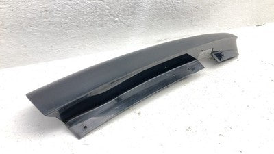 1994 Chevy Suburban Driver Left Rear Moulding On Corner Panel Oem