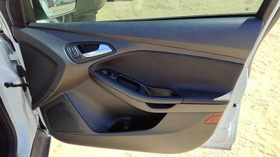 15-18 Ford Focus Passenger Right Front Door Trim Panel With Switches Black Yw