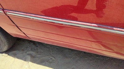 06 Town Country Passenger Right Rear Moulding From Door Back Trim Strip Red Prh