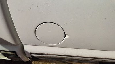 99-07 Silverado 1500 Fuel Tank Door With Hinge Gas Lid Oem Filler White 50U