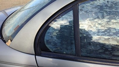1996-2000 Saturn Sl1 Passenger Right Rear Vent Window Back Door Glass With Frame