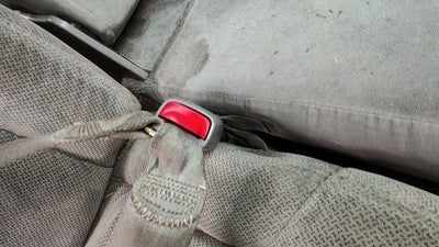 1998 Buick Lesabre Passenger Right Front Seat Belt Buckle Receiver Oem Grey 17C
