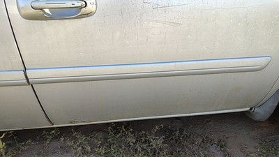 05-07 Caravan Passenger Right Front Moulding From Door Trim Ps2 Bright Silver