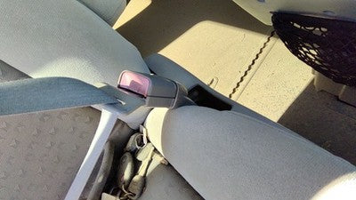 05-09 Uplander Passenger Right Front Seat Belt Buckle Receiver Oem Gray 17B