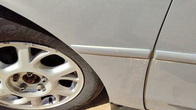 98-02 Oldsmobile Intrigue Driver Left Moulding From Fender Trim Strip Silver 17U