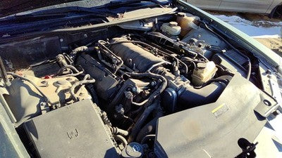 2005-2010 Cadillac Sts Timing Cover Oem 4.6L 89017798