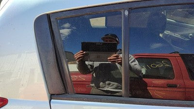 07-11 Versa Passenger Right Rear Vent Window Back Door Glass With Frame Oem