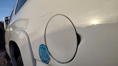 00-06 Chevy Suburban Fuel Tank Door With Hinge Gas Lid Filler 50U Summit White