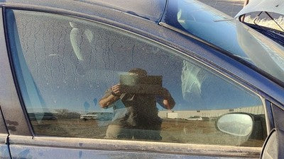 1998-2004 Dodge Intrepid Passenger Right Front Side Window Door Glass Oem