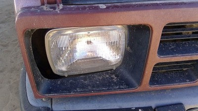 1981-1987 Isuzu Pup Pickup Passenger Right Head Light Front Lamp With Bracket