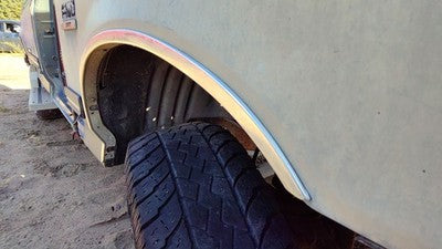 1989 Ford F150 Passenger Right Front Wheel Flare Moulding Oem Fender Rh