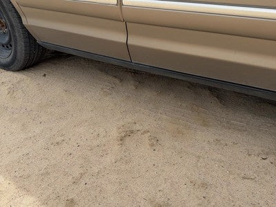 98-08 Grand Marquis Passenger Right Lower Rocker Panel Moulding Side Skirt Oem