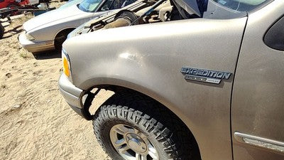 1997-2002 Ford Expedition Driver Left Front Fender Oem Arizona Beige Aq