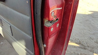 1996 Nissan Hardbody Passenger Right Front Door Latch With Rods/Cables Oem