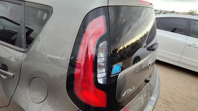 2014-2019 Kia Soul Driver Left Tail Light Brake Lamp Oem Rear 92401B2010