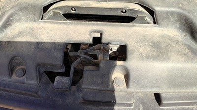1999-2002 Chevy Silverado 1500 Hood Latch Assembly With Bracket Oem 88980513