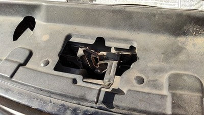 1997-2004 Ford F150 Hood Latch Assembly With Bracket Oem