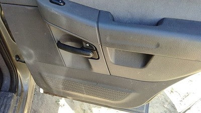 05 Explorer Passenger Right Rear Inside Door Trim Panel Wh Switches Back Gray Tt