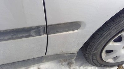 1996-2000 Honda Civic Passenger Right Moulding From Fender Oem Trim Strip