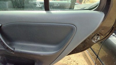 1998-1999 Mercedes Ml320 Passenger Right Rear Door Trim Panel With Switches Back