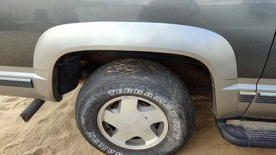 1992-1999 Chevy Suburban Passenger Right Rear Wheel Flare Oem Moulding