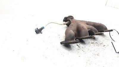 1998-2002 Chevy Cavalier Exhaust Manifold Assembly Oem 2.2L Mt 24577258