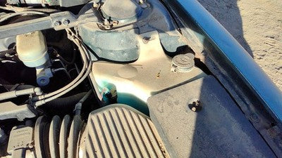 1996 Olds 88 Windshield Washer Fluid Reservoir With Pump Oem Wiper Tank