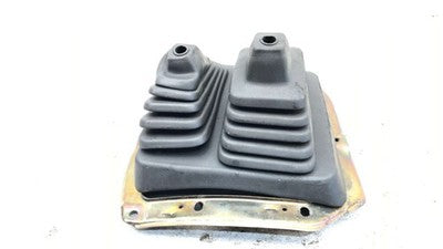 1996 Nissan Pickup Hardbody Shifter Boot Assembly Oem 4X4 Mt