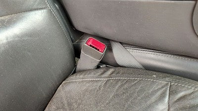 02-05 Buick Lesabre Passenger Right Front Seat Belt Buckle Receiver Graphite 933