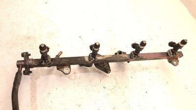 2004-15 Nissan Titan Complete Fuel Rail With Injectors Set Loaded Oem 166007s00a