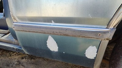 1989 Olds Cutlass Cierra Driver Left Rear Lower Moulding On Quarter Panel Oem
