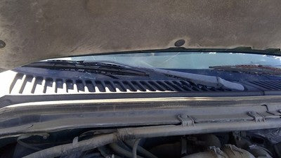 1999 F250 Super Duty Passenger Right Windshield Wiper Arm Oem Blade Lever