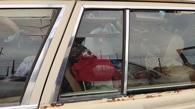 79-85 Mercedes 300Td Passenger Right Rear Vent Window Back Door Glass With Frame