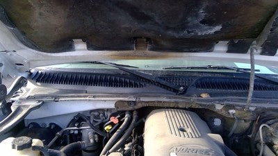 2005 Chevy Suburban Windshield Wiper Cowl Vent Trim Panel Oem Grille