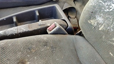 1996 Isuzu Npr Driver Left Front Seat Belt Buckle Receiver Oem Gray