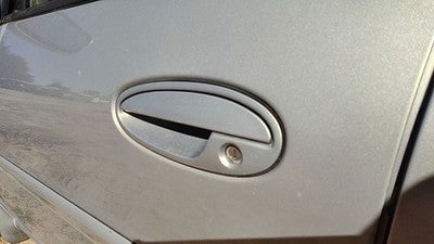 1997-2005 Chevy Malibu Driver Left Front Outside Door Handle Oem 17u Silvermist