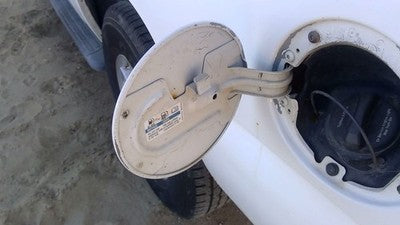 2000-2006 Chevy Suburban Fuel Tank Door With Hinge Gas Lid Oem Filler White 50U