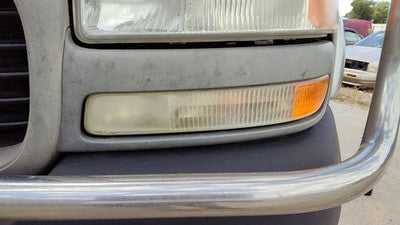 1999-2007 Sierra 2500 Hd Driver Left Front Turn Signal Light Lamp Oem 15199560