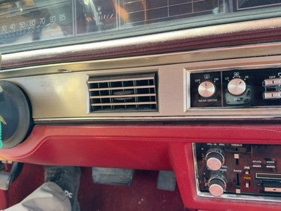 1986-1988 Olds 88 Passenger Dash Trim Bezel With Heater Ac Vents Oem Red