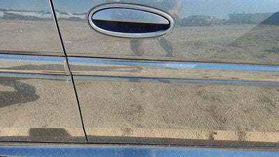 04-08 Grand Prix Passenger Right Front Moulding From Door Trim Stealth Gray 46U