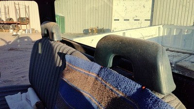 1993 Gmc Sierra 2500 Pair Of Front Headrests Oem Left Right Set Seat