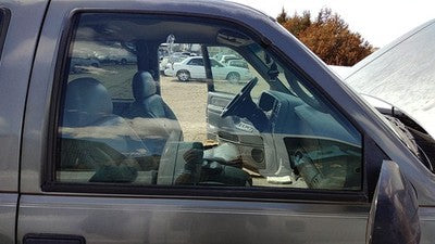 1992-99 Chevy Suburban Passenger Right Front Side Window Door Glass Oem 15696942