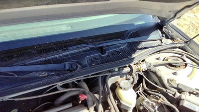 2000 Oldsmobile Intrigue Windshield Wiper Cowl Vent Trim Panel Oem Cover