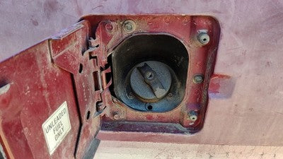 1990-1995 S10 Blazer Fuel Filler Neck Assembly With Gas Cap Oem 15568005