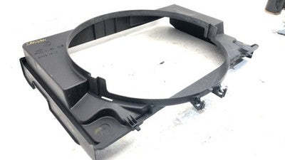 2000-2004 Nissan Xterra Radiator Cooling Fan Shroud Oem Plastic Housing 3.3L