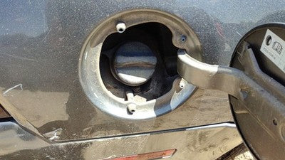 1999-2004 Ford Mustang Fuel Filler Neck Assembly With Gas Cap Oem