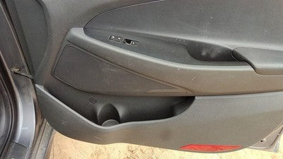 16-18 Hyundai Tucson Passenger Right Front Inside Door Trim Panel Only Black Try